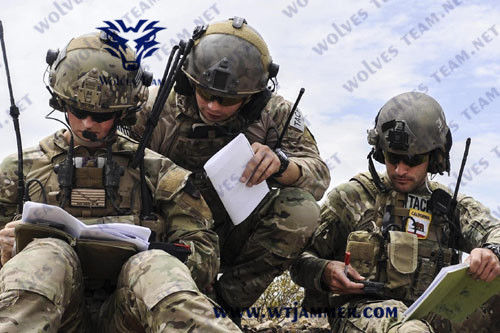 주문 OEM 공장은 주파수 고전력 VIP 차량 전파 교란기 / 폭탄 전파 교란기 / 군 IED 신호 전파 교란기 2000 미터 범위를 특화합니다 online manufacture